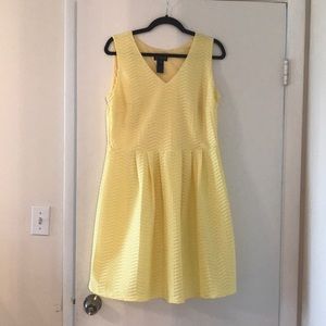 Chevron pattern yellow dress
